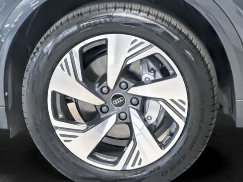 New 2025 Audi Q6 e-tron Premium Plus image 25