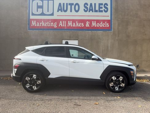 Used 2025 Hyundai Kona SEL FWD image 4