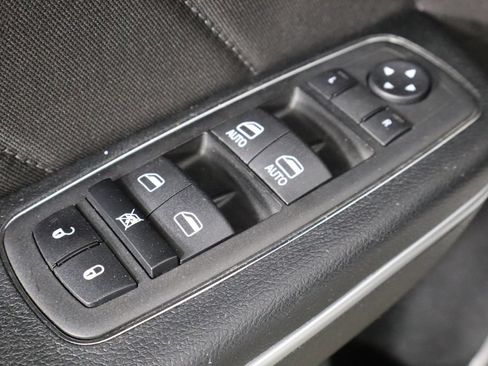 Used 2023 Dodge Charger SXT RWD image 22