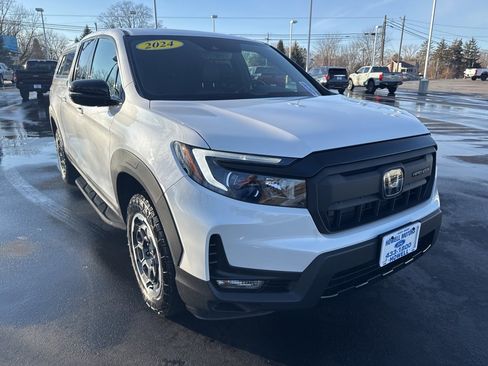 Used 2024 Honda Ridgeline Black Edition image 1