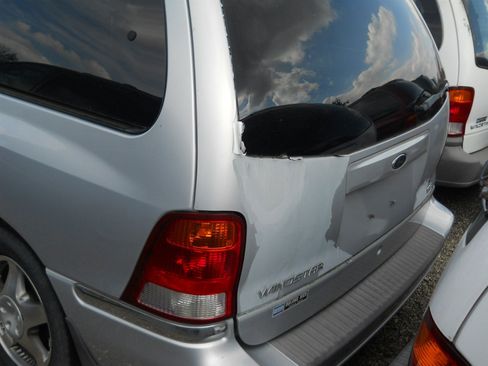 Used 1999 Ford Windstar SEL FWD image 5