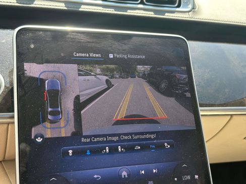 Used 2022 Mercedes-Benz S 500 4MATIC image 32