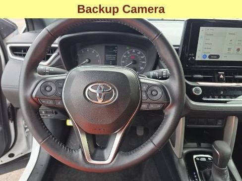 Used 2024 Toyota Corolla Cross AWD Hybrid image 11