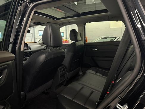 Used 2023 Nissan Rogue SV w/ SV Premium Package image 33