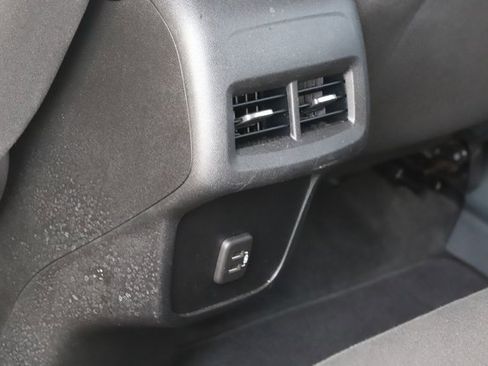 Used 2019 Chevrolet Equinox LT image 19