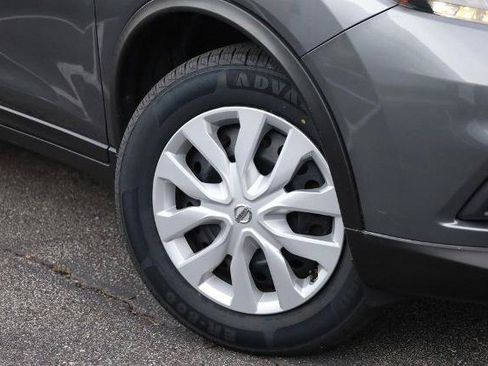 Used 2016 Nissan Rogue S AWD/4WD image 3
