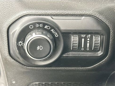 Used 2019 Jeep Wrangler Unlimited Sahara w/ Safety Group image 19