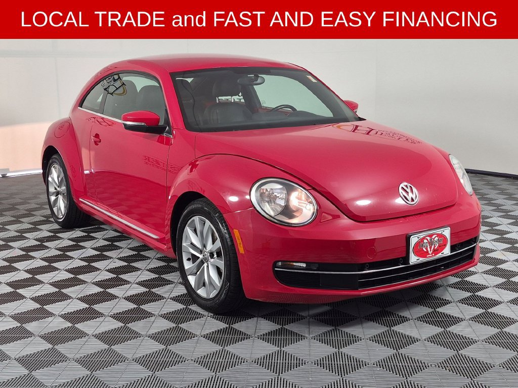 Used 2014 Volkswagen Beetle TDI FWD image 2