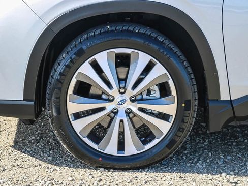 Used 2021 Subaru Ascent Limited w/ Technology Package image 9