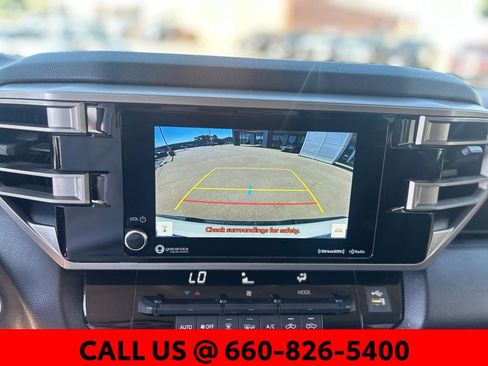 Used 2022 Toyota Tundra SR5 AWD/4WD image 16