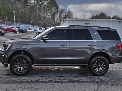 Used 2021 Ford Expedition Limited image 5