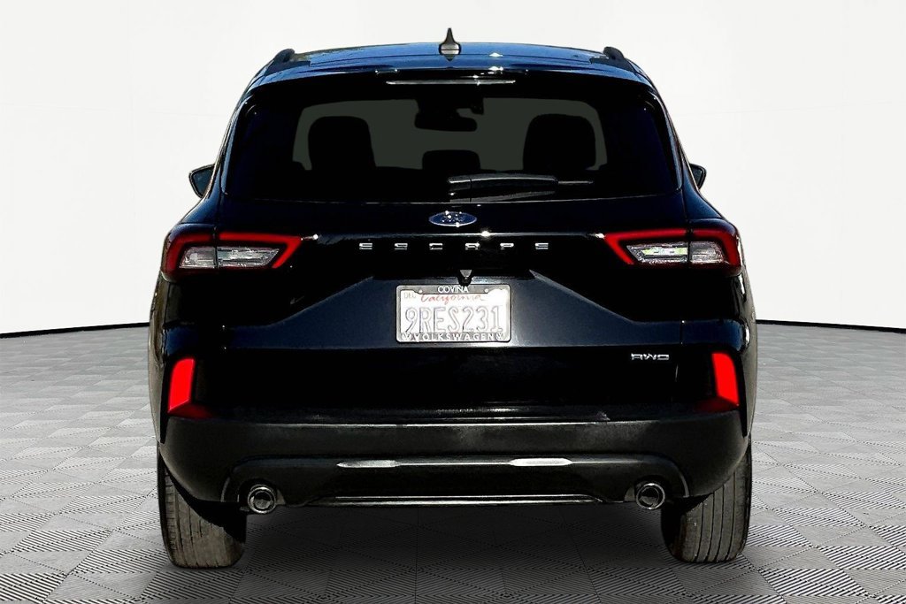 Used 2025 Ford Escape ST-Line Select AWD/4WD image 5