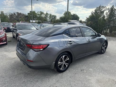 Used 2021 Nissan Sentra SV image 9