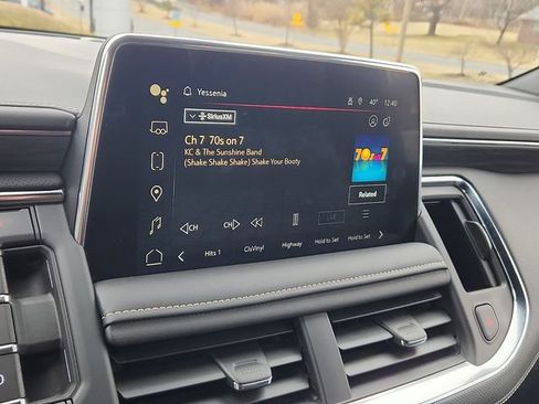 Used 2024 GMC Yukon SLT image 17