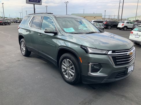 Used 2023 Chevrolet Traverse LT w/ LPO, Floor Liner Package AWD/4WD image 4