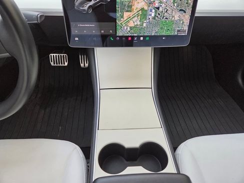 Used 2018 Tesla Model 3 Long Range image 29