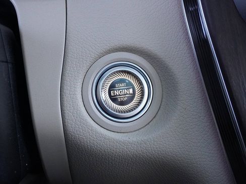 Used 2022 Mercedes-Benz GLC 300 GLC 300 image 47