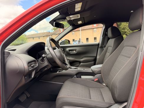 Used 2024 Honda HR-V Sport image 16