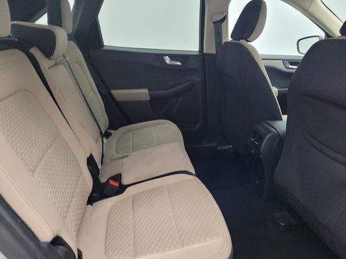 Used 2020 Ford Escape SE image 19