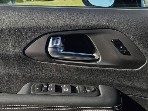 New 2026 Chrysler Pacifica Select image 26