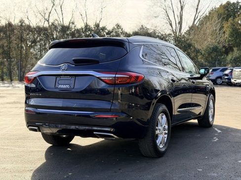 Used 2020 Buick Enclave Essence w/ Sound and Sites Package image 4