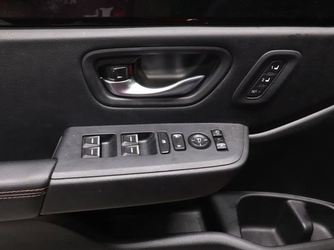 Used 2025 Honda Pilot TrailSport image 23