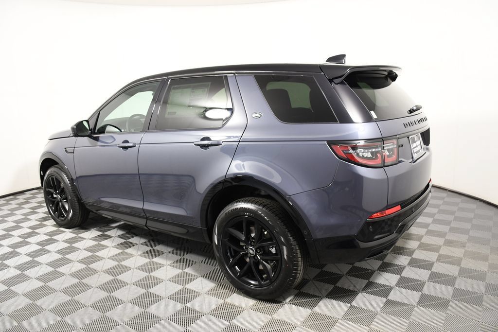 Certified 2025 Land Rover Discovery Sport Dynamic SE AWD/4WD image 3