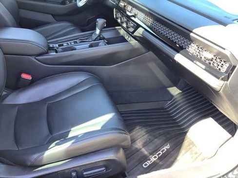 Used 2024 Honda Accord Touring image 27
