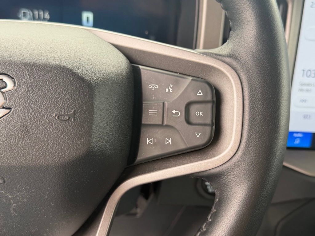 Used 2025 Ford Bronco Outer Banks AWD/4WD image 21