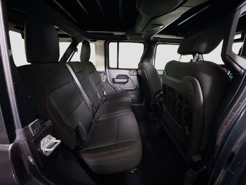 Used 2020 Jeep Wrangler Unlimited Rubicon w/ Uconnect 4C Nav & Sound Group image 27