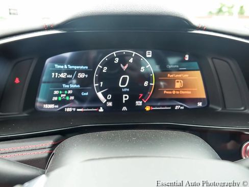 Used 2023 Chevrolet Corvette Stingray Preferred Cpe w/ Z51 Performance Package RWD image 4