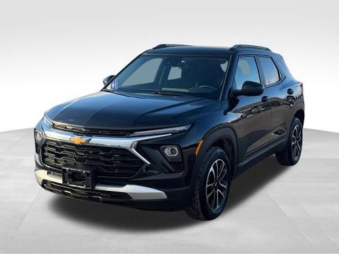 Certified 2024 Chevrolet TrailBlazer LT w/ Convenience Package image 1