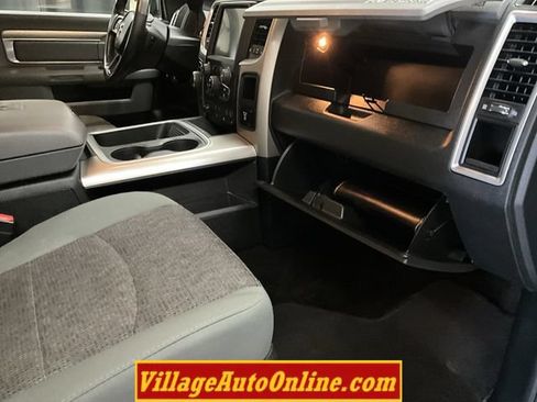 Used 2017 RAM 1500 Big Horn AWD/4WD image 38