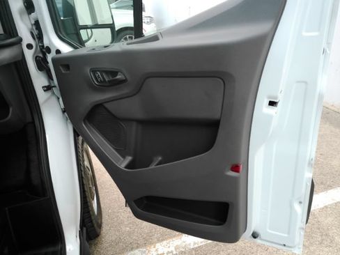 Used 2025 Ford Transit 250 148 Medium Roof RWD image 14