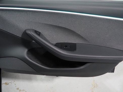 Used 2025 Tesla Model 3 Long Range RWD image 64