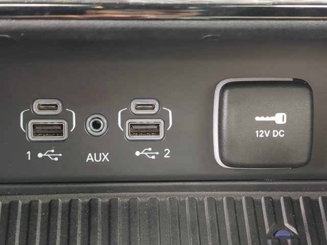 New 2027 Jeep Grand Cherokee Limited RWD image 26