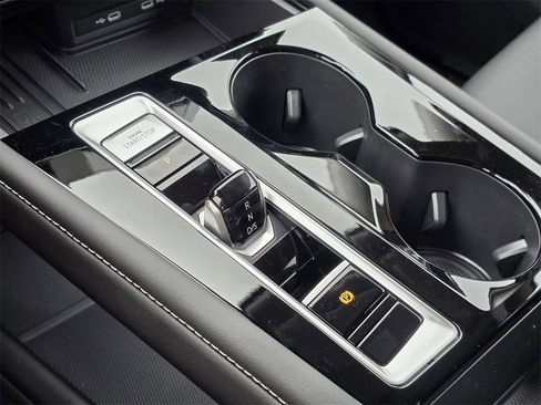 New 2026 Volkswagen Atlas SE image 14