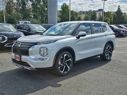 New 2025 Mitsubishi Outlander SE