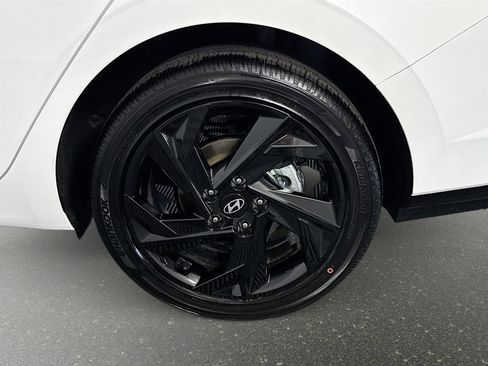 New 2026 Hyundai Elantra SEL Sport Premium FWD image 30