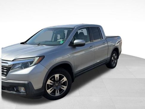 Used 2017 Honda Ridgeline RTL-T image 3