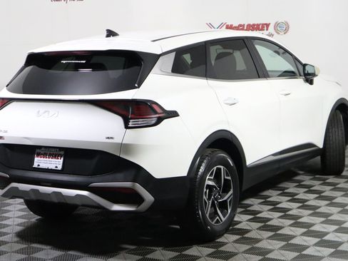 Used 2023 Kia Sportage LX image 5