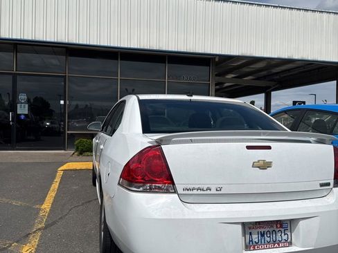 Used 2012 Chevrolet Impala LT w/ LT Sunroof Package FWD image 4