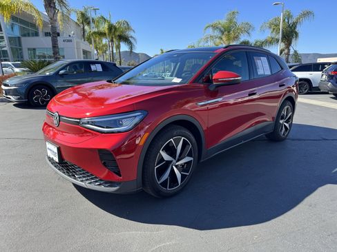 Certified 2025 Volkswagen ID.4 Pro S image 6