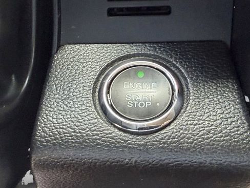 Used 2019 Ford F250 Lariat w/ Lariat Ultimate Package AWD/4WD image 38