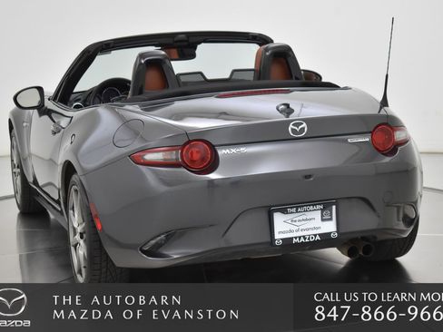 Certified 2022 MAZDA MX-5 Miata Grand Touring RWD image 19