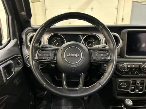 Used 2021 Jeep Gladiator Sport w/ Quick Order Package 24Q 80Th AWD/4WD image 17