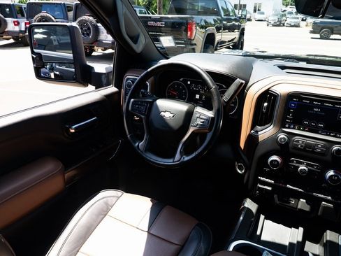 Used 2023 Chevrolet Silverado 3500 High Country w/ Z71 Off-Road Package image 10