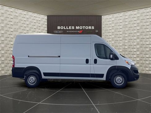 Used 2024 RAM ProMaster 2500 w/ Safety Group image 3