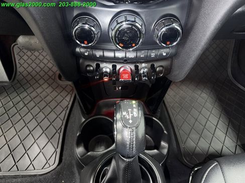 Used 2019 MINI Cooper 2-Door Hardtop FWD image 17