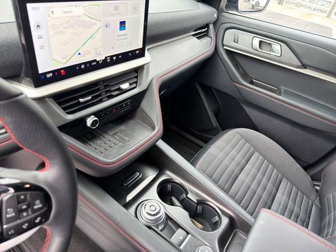 Used 2025 Ford Explorer ST-Line w/ Premium Package image 12